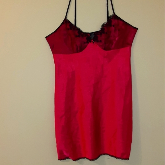 APT 9 intimate wear. - Picture 1 of 8